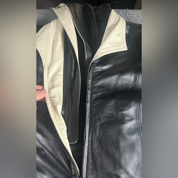 Vera Pelle Women’s Black and Cream Long Leather Zip Up Jacket NWOT Size 50 - Picture 5 of 16